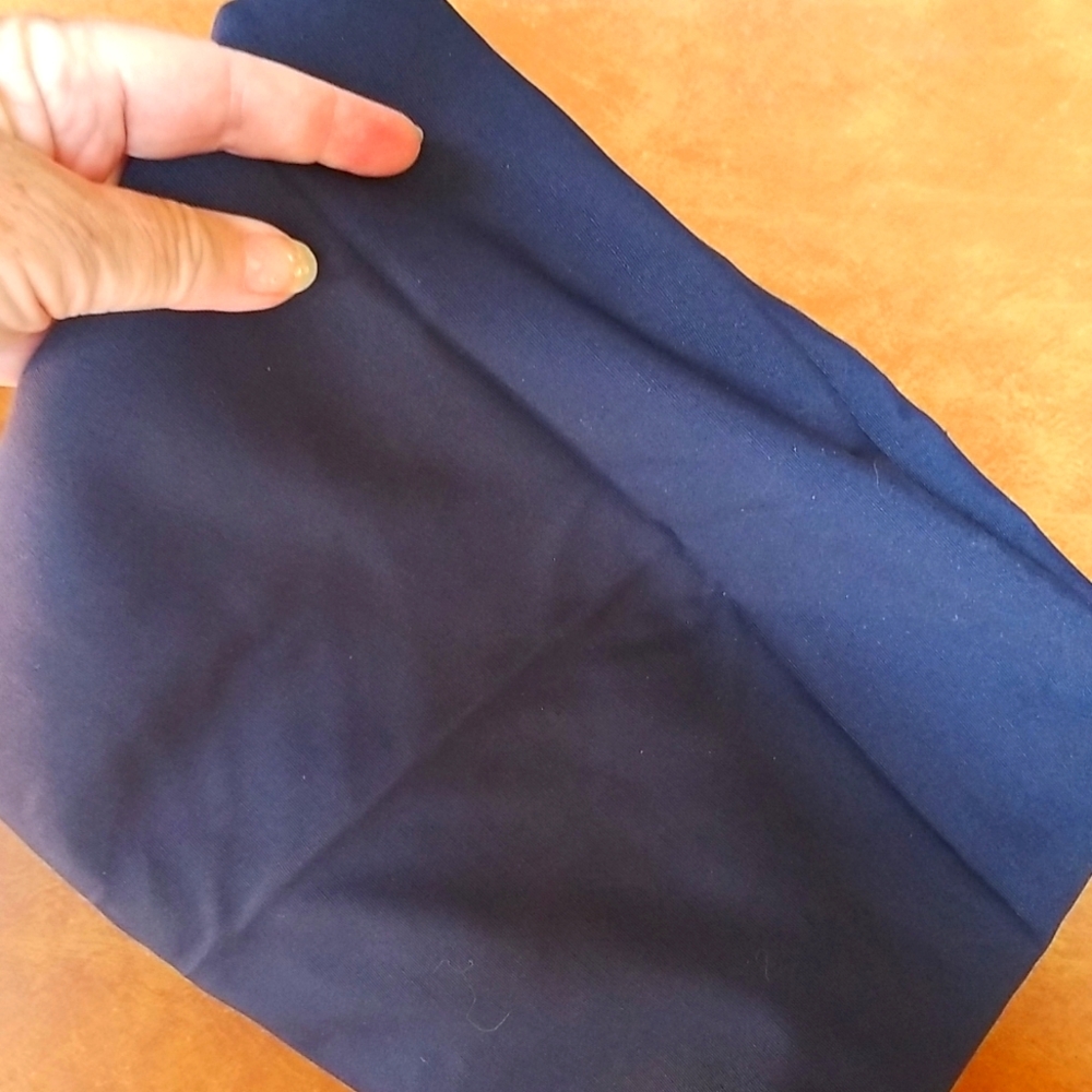 👗DRESS PATTERN AND MATERIAL - Picture 3 of 10